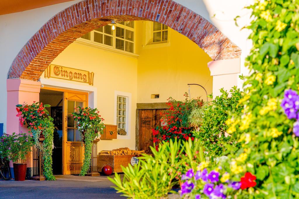 Gasthof Braeuer - Familie Eibensteiner Weißkirchen in Steiermark Extérieur photo