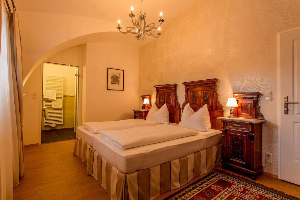 Gasthof Braeuer - Familie Eibensteiner Weißkirchen in Steiermark Chambre photo