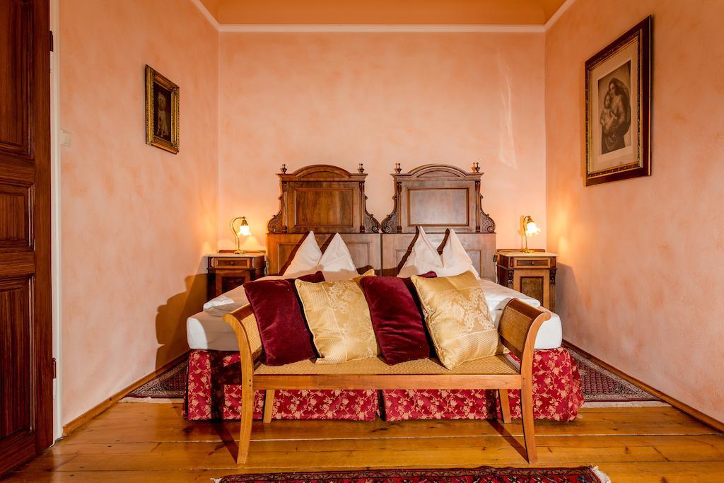 Gasthof Braeuer - Familie Eibensteiner Weißkirchen in Steiermark Chambre photo
